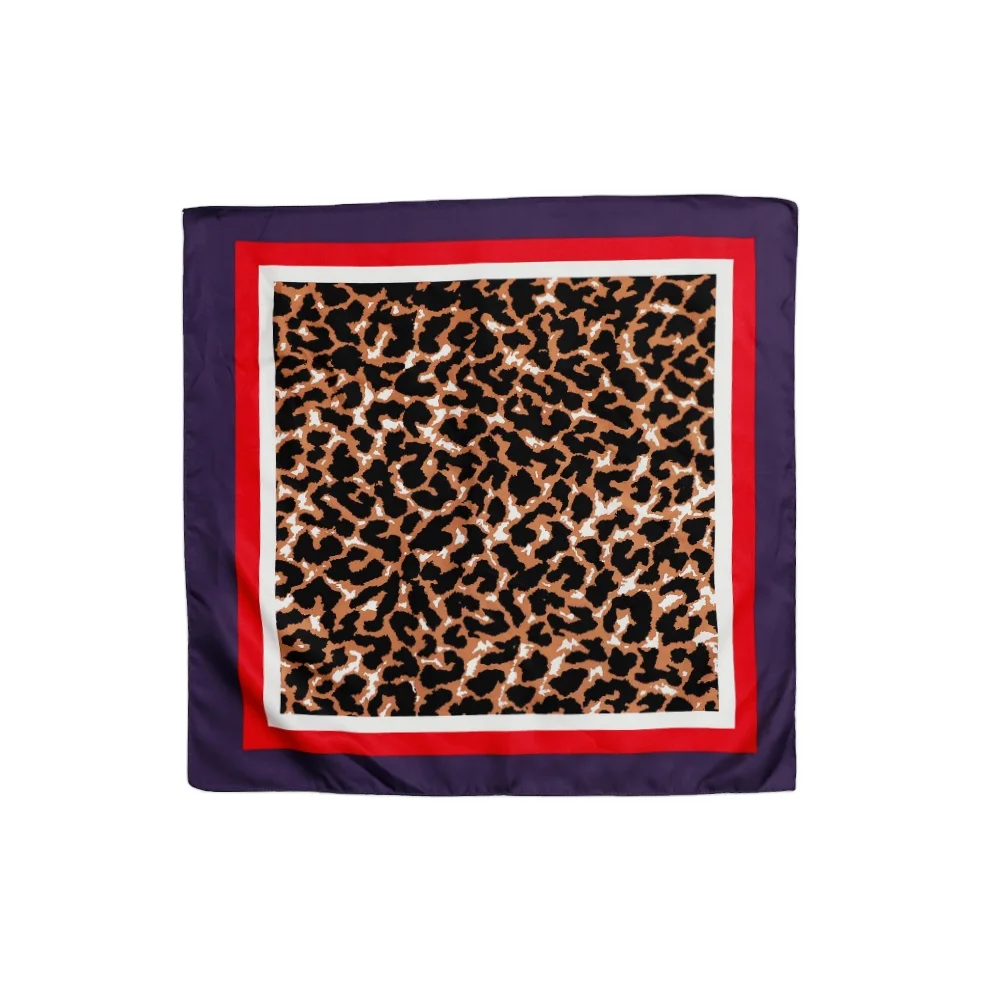 2021 Customize leopard ladi scarf print scarves ladies scarves polyester