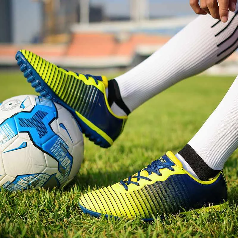 
New Style Soccer Shoes For Men Boy Football Shoes From China Factory High Quality Outdoor Sport Shoes 