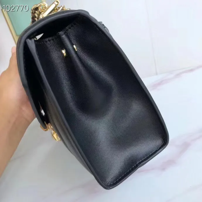 2021 luxury  New designer fashion chain shoulder bag messenger top quality lamb leather ladies diagonal handbag factor