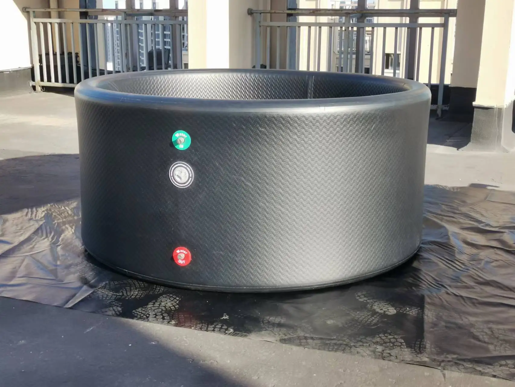 Foldable cold bath tub inflatable cold plunge tub for 4 person 160*160*65cm