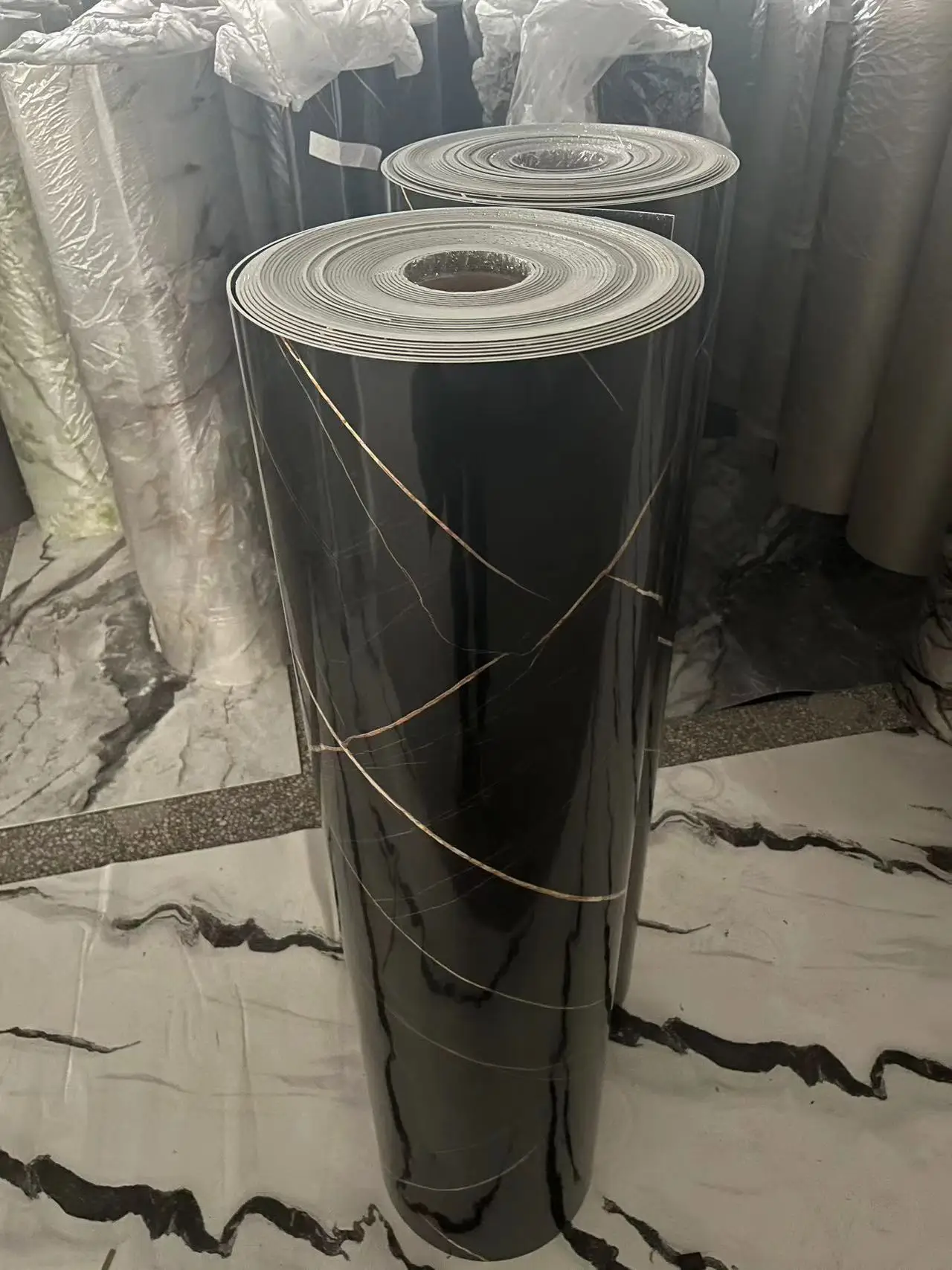 Современная рулонная фольга из мрамора