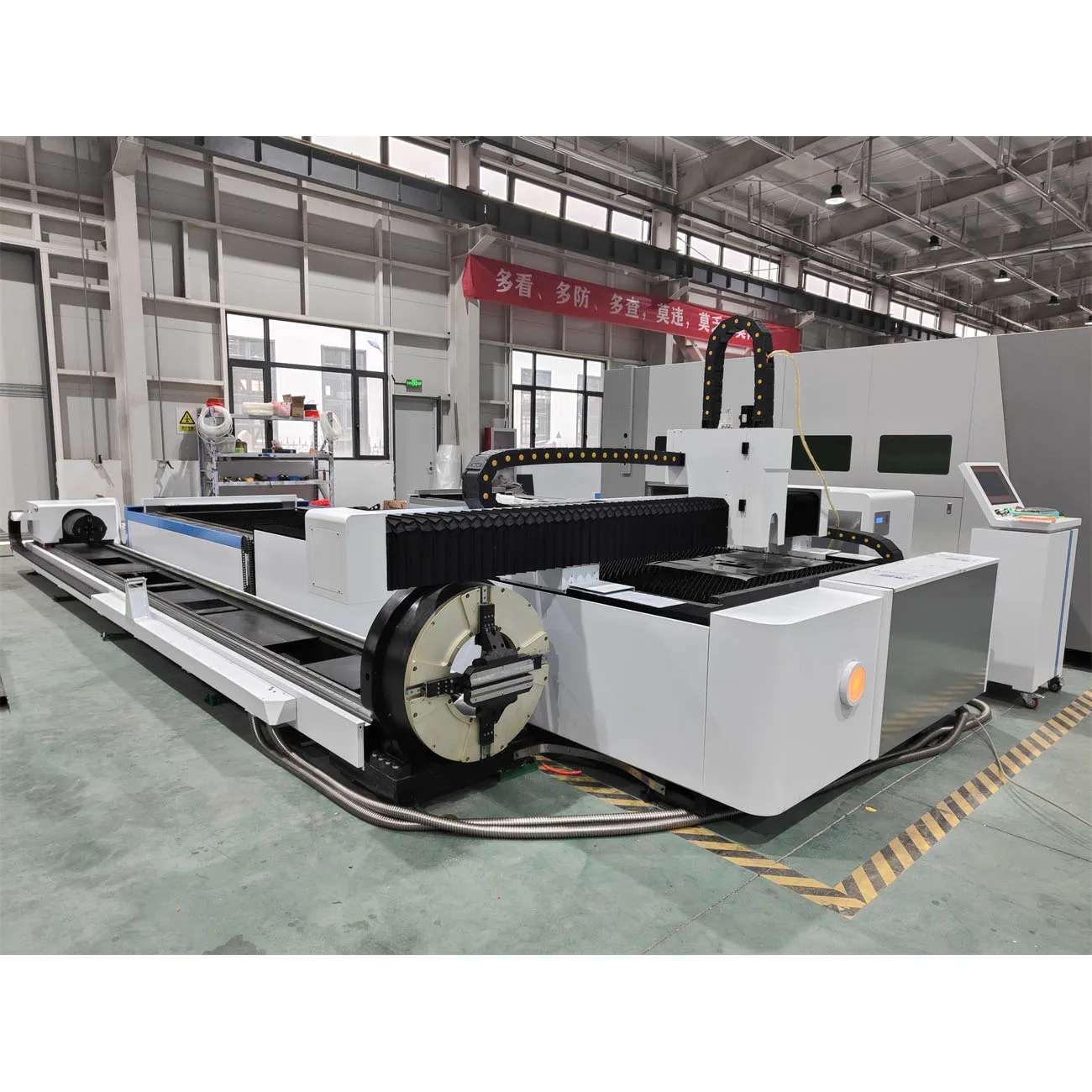 2000w 3kw 6kw Power Fiber Lazer Steel Cutter Aluminum Iron Sheet Metal Pipe Iron Cnc Laser Cutting Machines