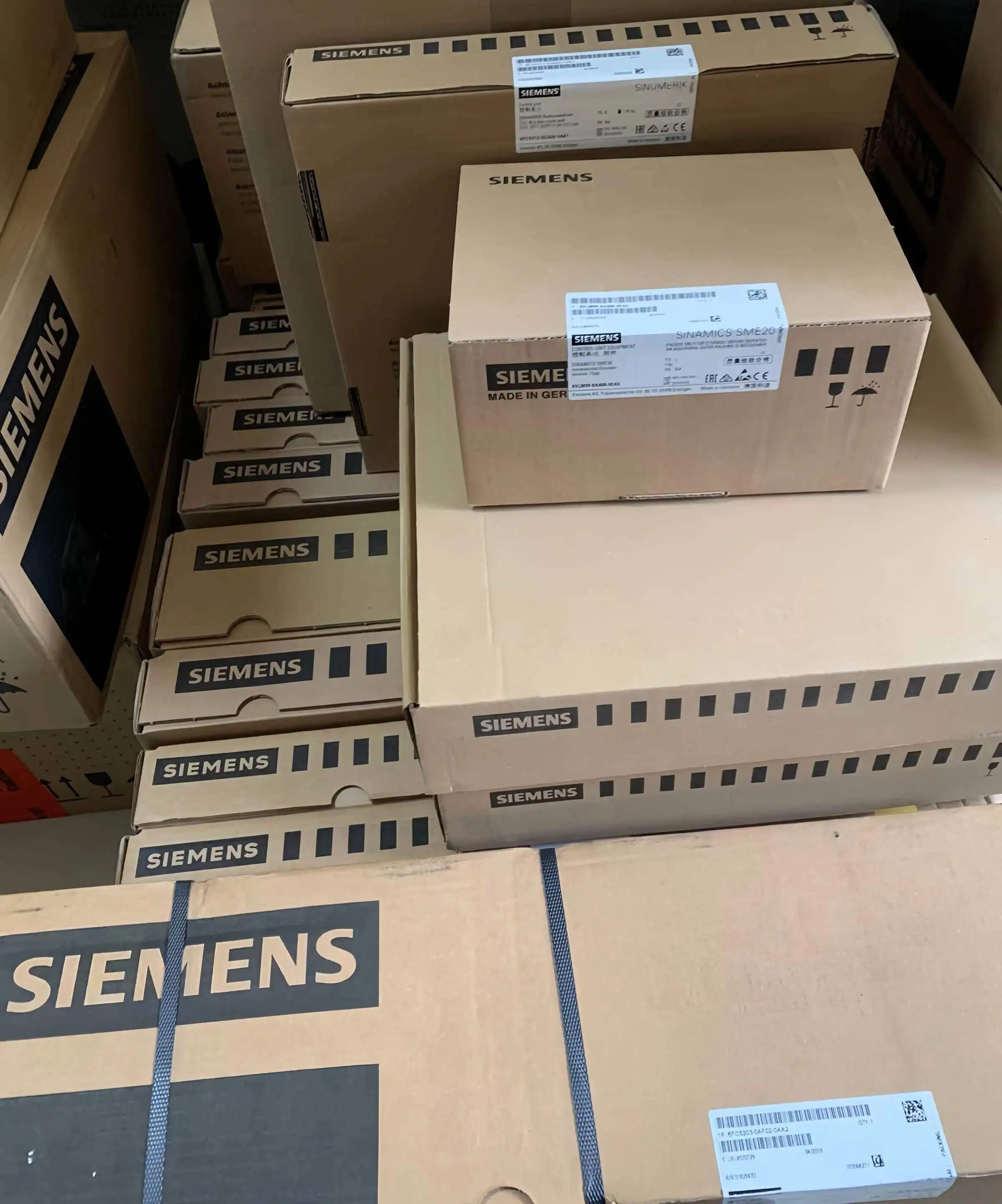 Новый в коробке 6SN1123-1AA00-0HA1 6SN1 123-1AA00-0HA1 привод