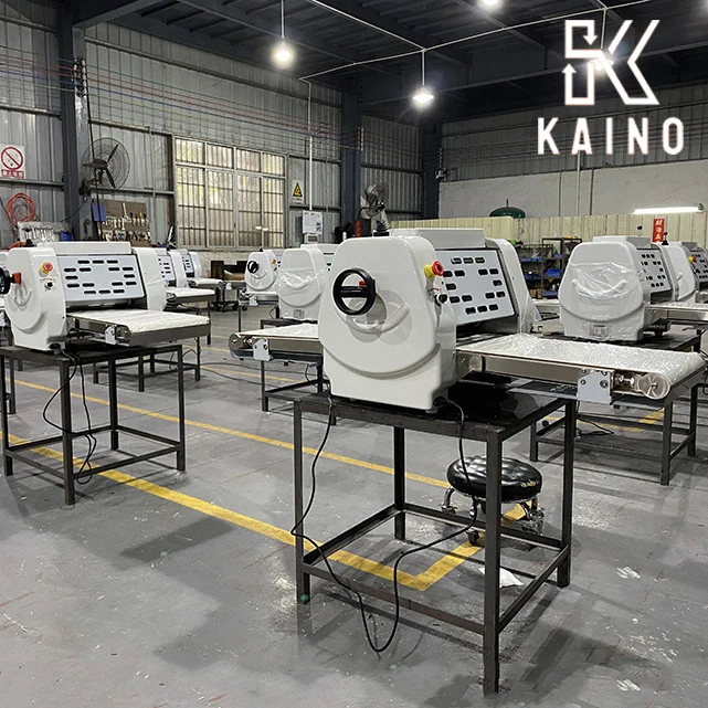 300 350 MM Small Mini Size Pastry Dough Sheeter Machine For Baking Studio Home use