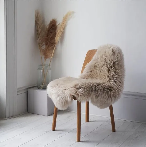 Прямая поставка, оптовая продажа, нескользящий мягкий пушистый коврик из искусственного меха в форме сердца