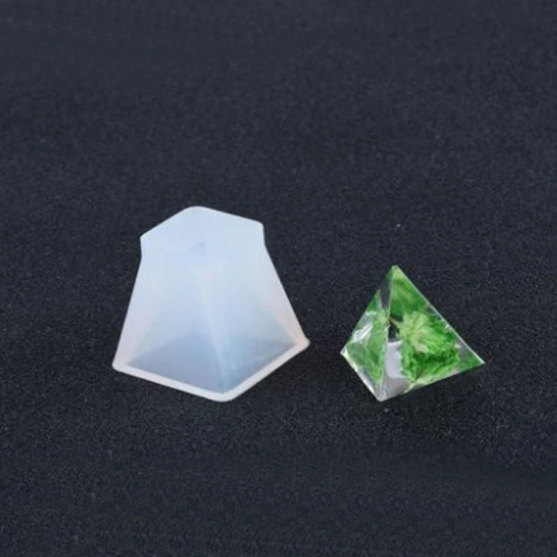 Hot Selling Pyramid Resin Epoxy Craft DIY Table Decorative Silicone Mold For Home Decoration Ornaments Making Table Decor