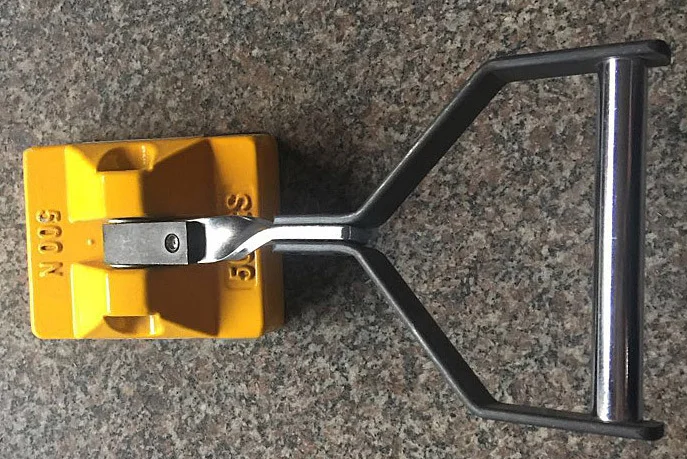 3  times safety factor  50kg portable permanent magnet lifter