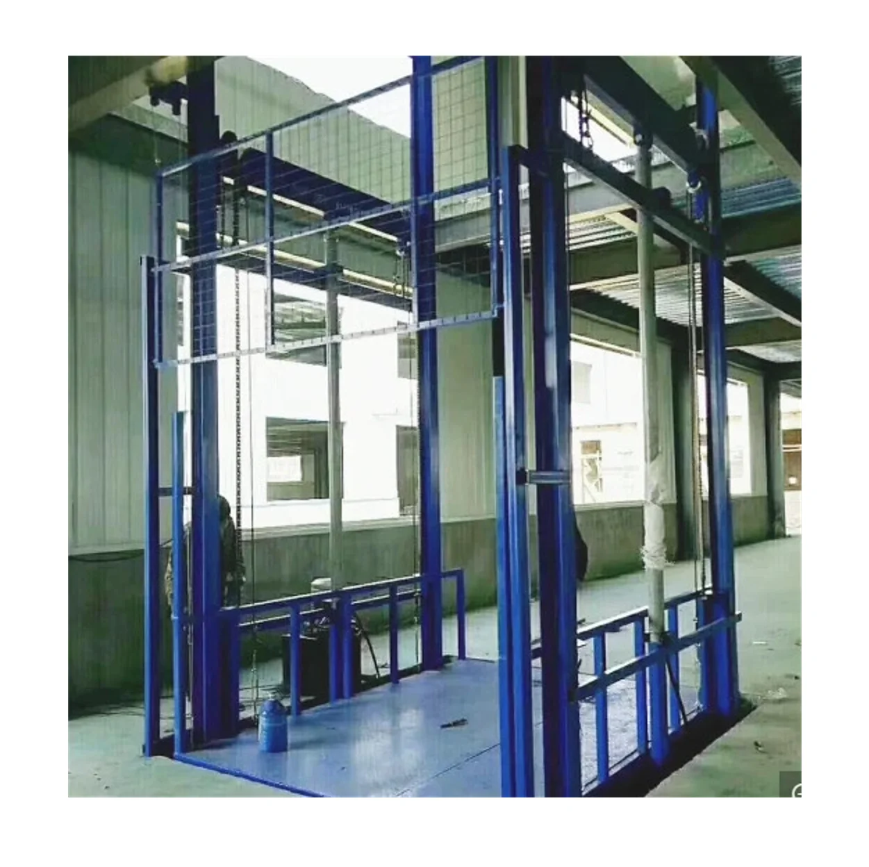 0.5m/s 2000KG Outdoor Cargo Elevator Quantity assured Spray Steel Plate goods Lift