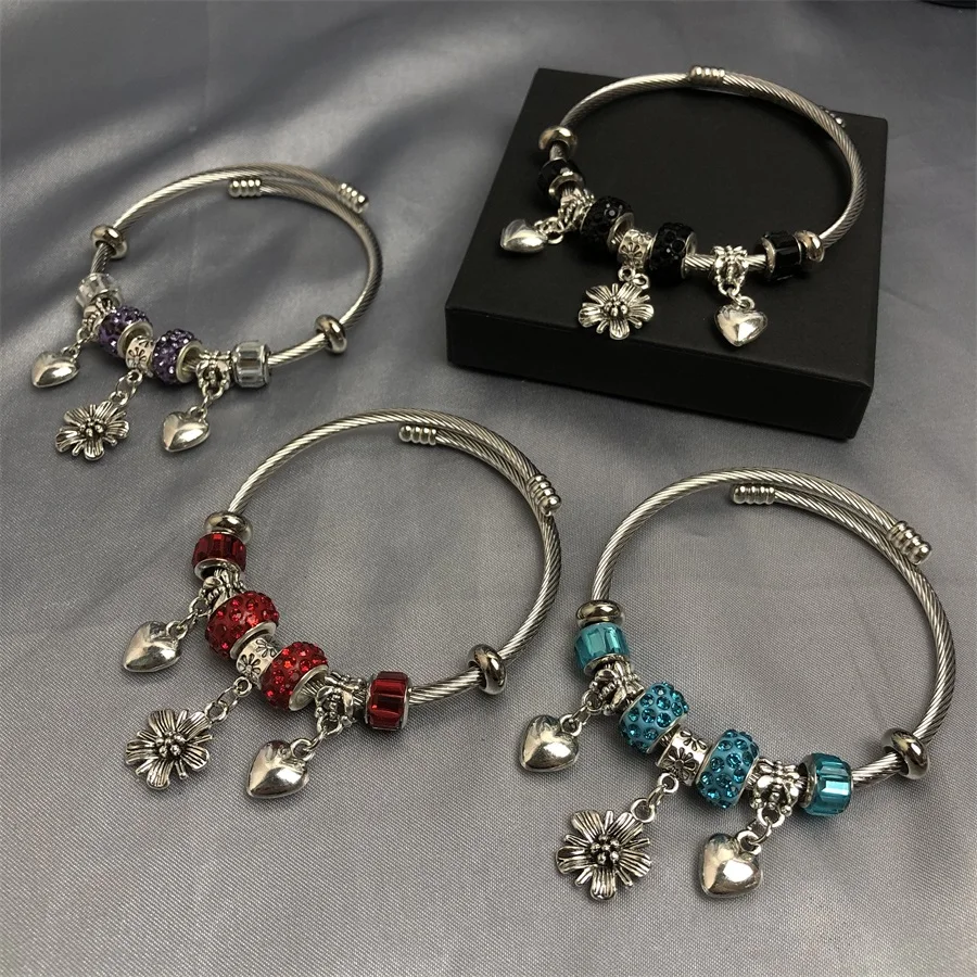 Latest new models stainless steel flower love pendant women girls crystal Charm bracelet bangle
