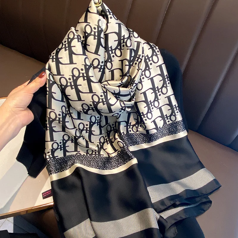Chinese factory low price Wholesale High quality fashion Logo Print Silk Scarf