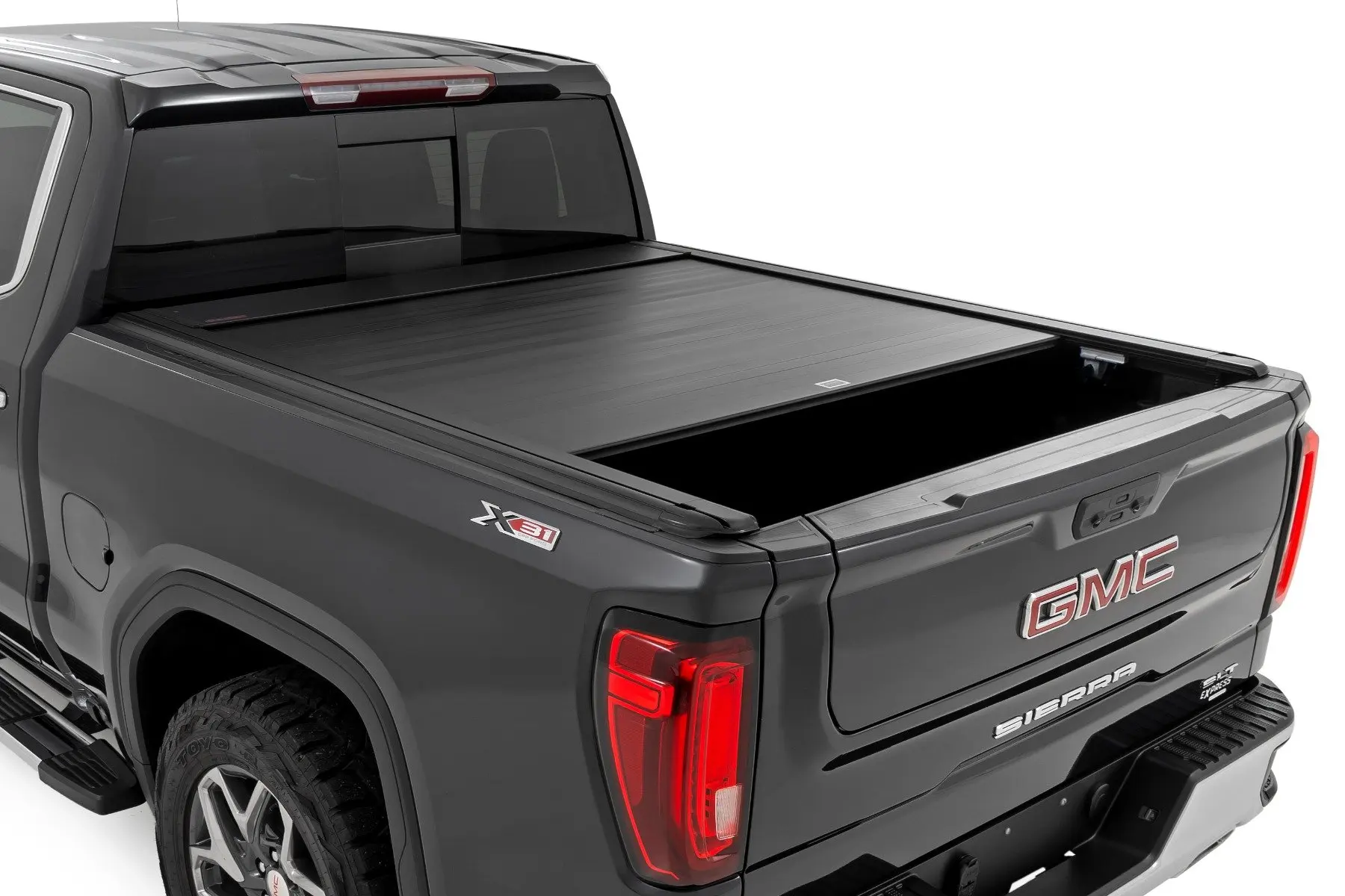 hard tri fold pickup bed tonneau cover for 2016 -2018 navara np300 frontier