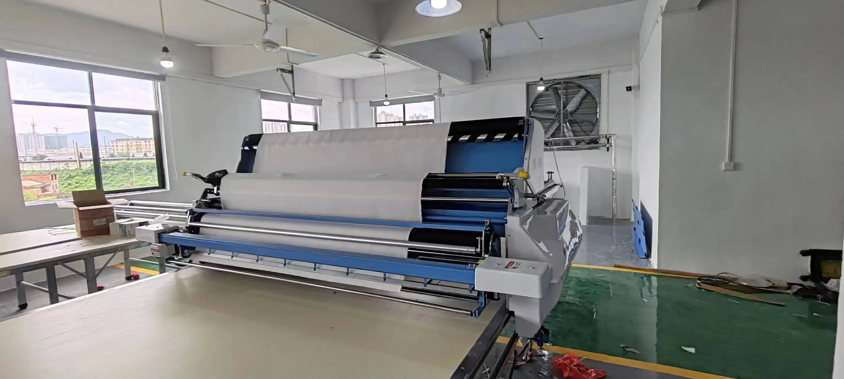 High Efficiency Automatic Cloth Spreading Machine Fabric Laying Machine For Textile Industry