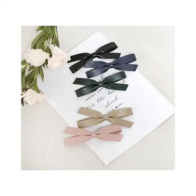 Шпилька для волос с кожаной лентой, сделанная в Корее, хорошо организовать ваши волосы аккуратно, а в качестве конечной позиции доступен оптовый заказ