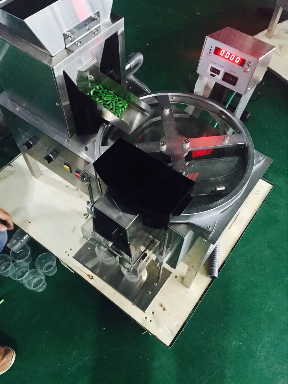 professional semi auto tablet pill capsule counting machine accuracy electronic tablet counter dispenser for pharmacy