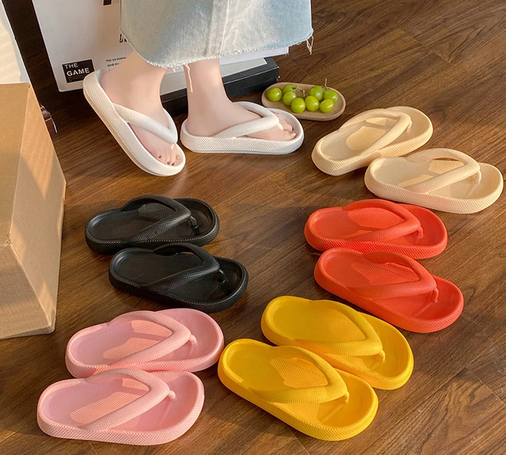 Indoor Outdoor Anti Slip Designer Ultra Soft Thick Sole Slippers Wedge Platform Flip Flops New Summer Women Thongs Slippers