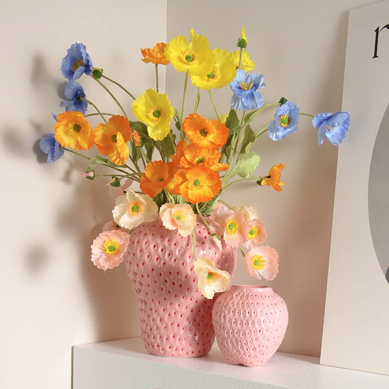Customized Strawberry Design Modern Art Deco Unique Shape Flower Vase For Home Tabletop Decoration Ceramic Vase