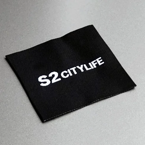 
Custom Logo Wooven T-Shirt Neck Tag Lables Packing Polyester Jacquard Woven Quilt Clothing Labels 