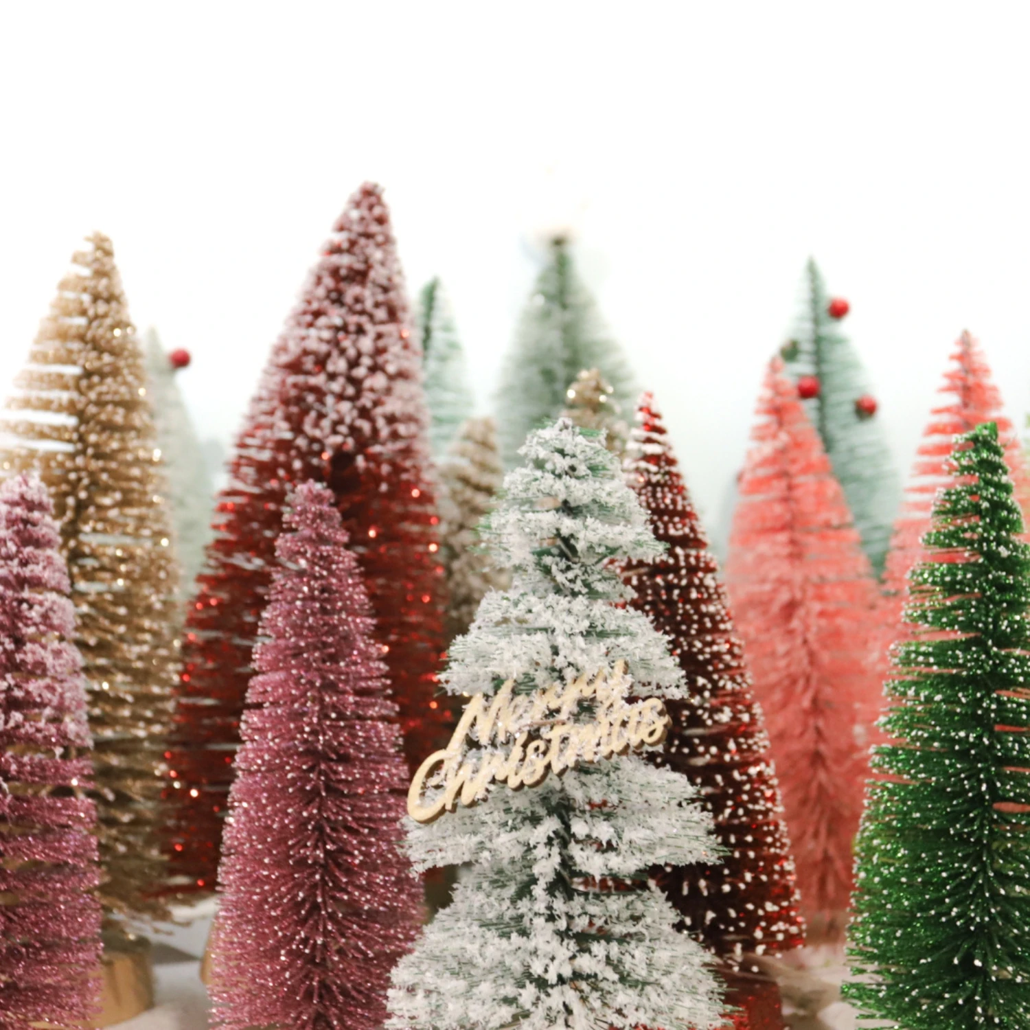 PE Pine And Red Berries Tabletop Christmas Tree For Holiday Decor Wholesale Artificial Mini Christmas Tree