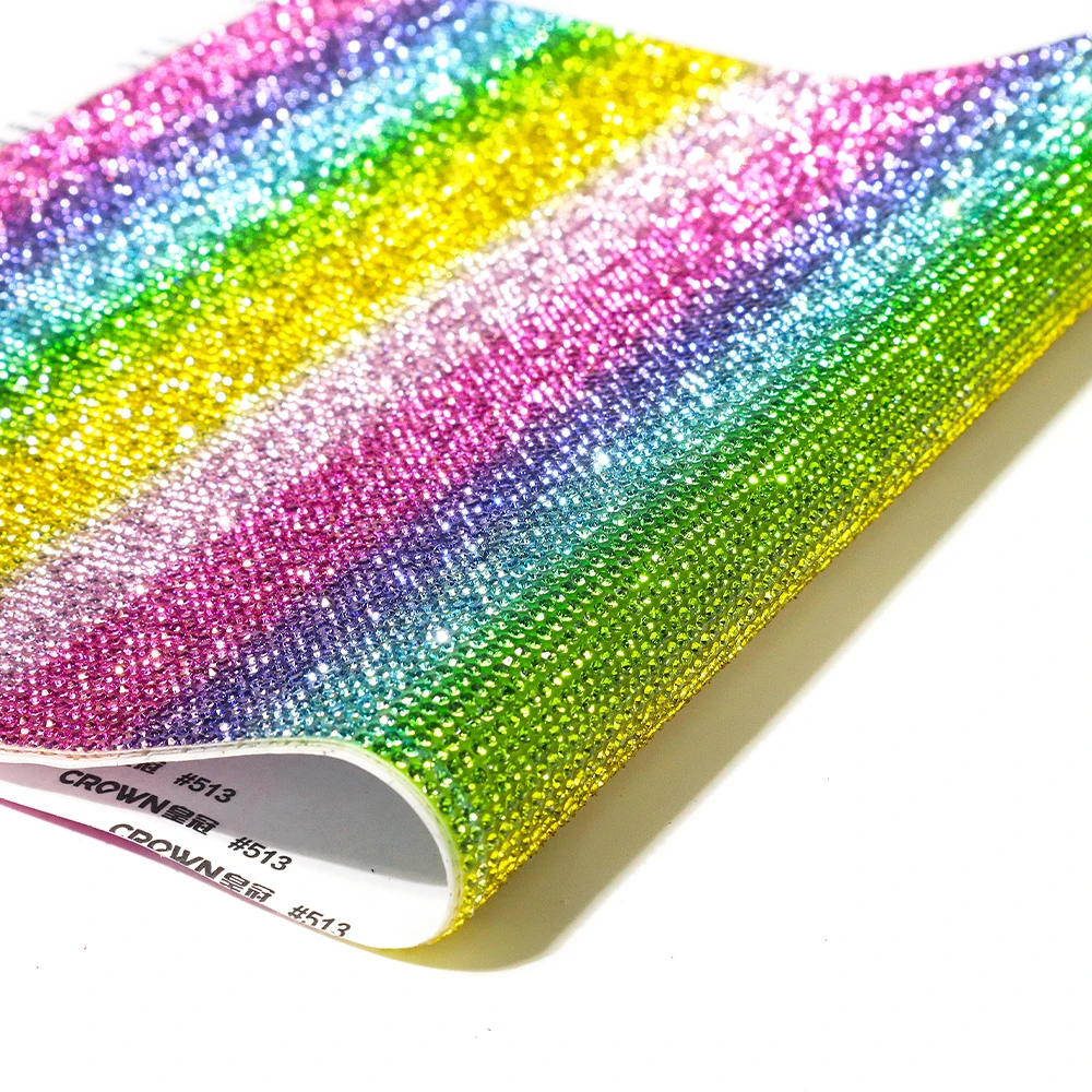 Самоклеящиеся стразы для украшения, лист 24*40 см, стразы радужного цвета