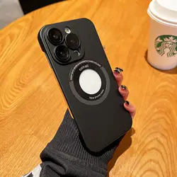 Anti-fall Skin Feel PC Logo Cut Phone Cases for iphone 14 pro max Hot Sales Magnetic Cell Phone Cases