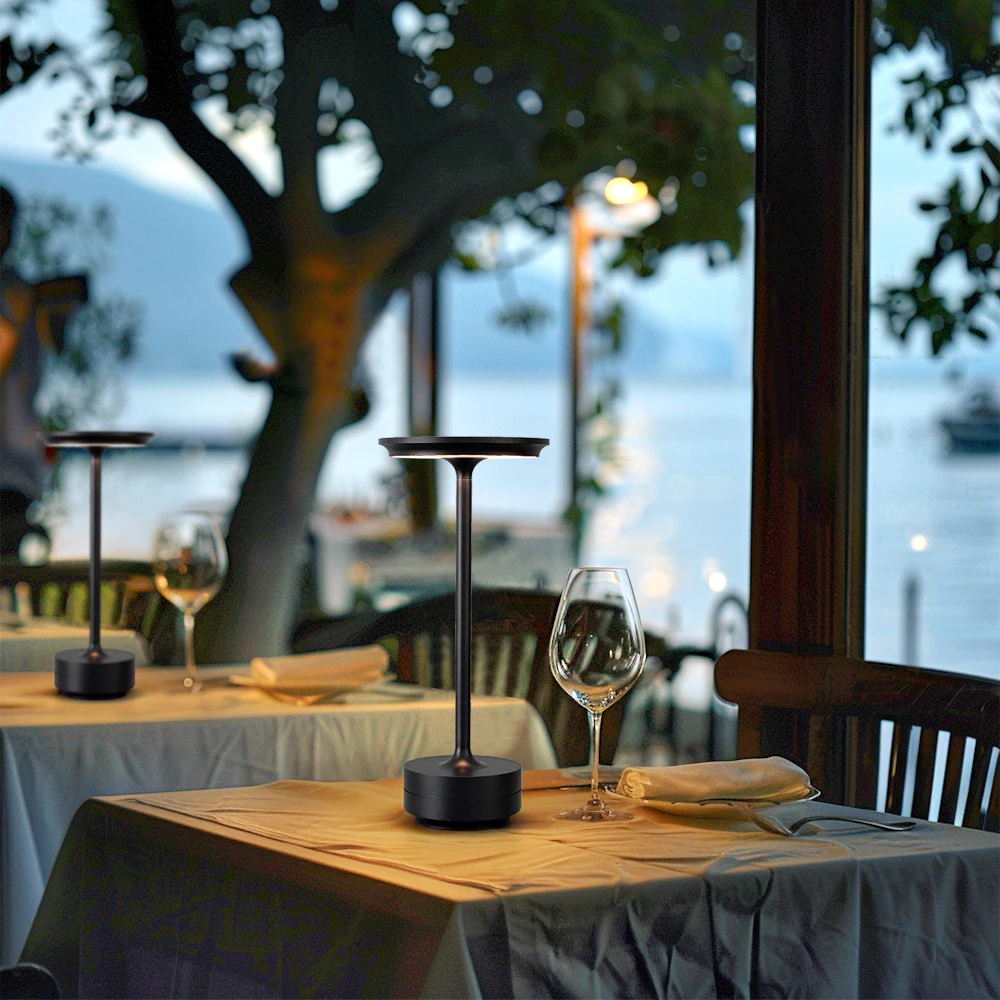 Modern Metal Bar Outdoor Cordless Bar Restaurant Table Lamp Cordless Decorative Lamps Led Touch Rechargeable  Table Lamp