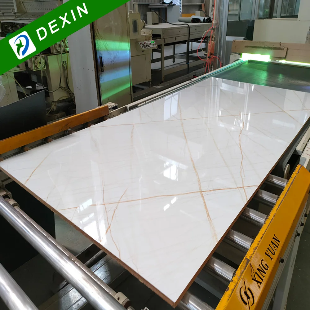 High Quality Water Resistant UV Melamine MDF Board Different Size High Gloss UV Board for Cabinet