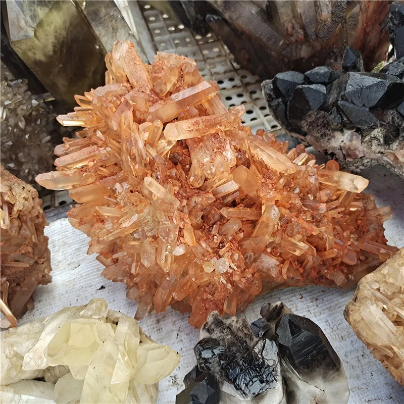 Natural Large Red Citrine Rock Quartz Crystal Clusters Crystal Healing Cluster for Decoration
