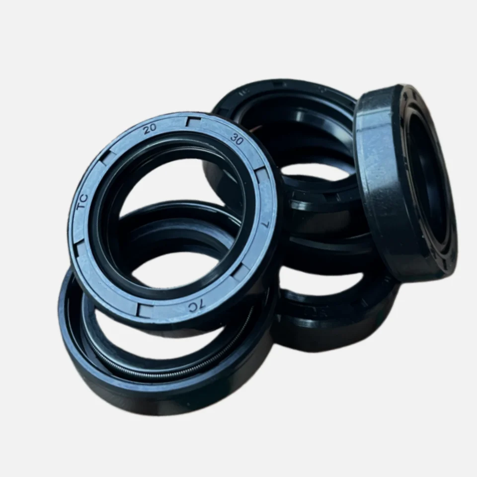 Wholesale stock NBR/FKM/ rubber  skeleton 20*30*7  TC 	 transmission oil seal