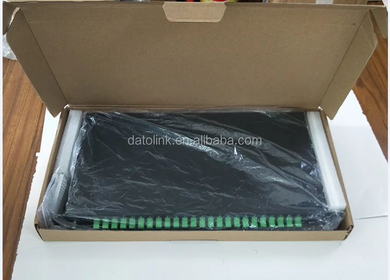 FTTH 1U 24 port ODF fiber distribution box SC LC sliding out Fiber optic patch panel DIO Bandeja odf con adaptador