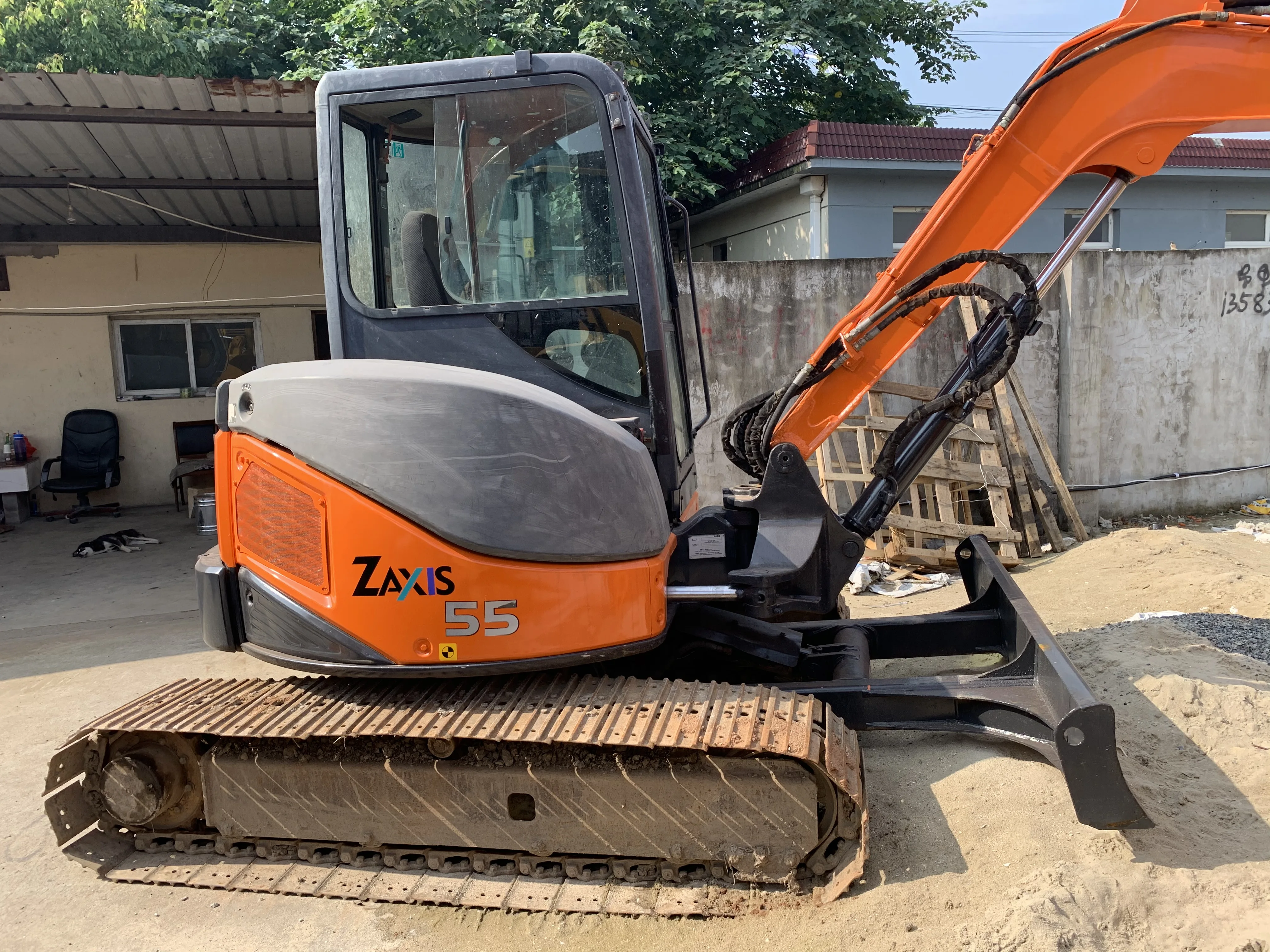 USED HITACHII ZX55 ZX60-5G ZX70-6 ZX70-5G ZX120-6 ZX130 ZX135-5 MINI CHEAP CRAWLER HYDRAULIC EXCAVATOR