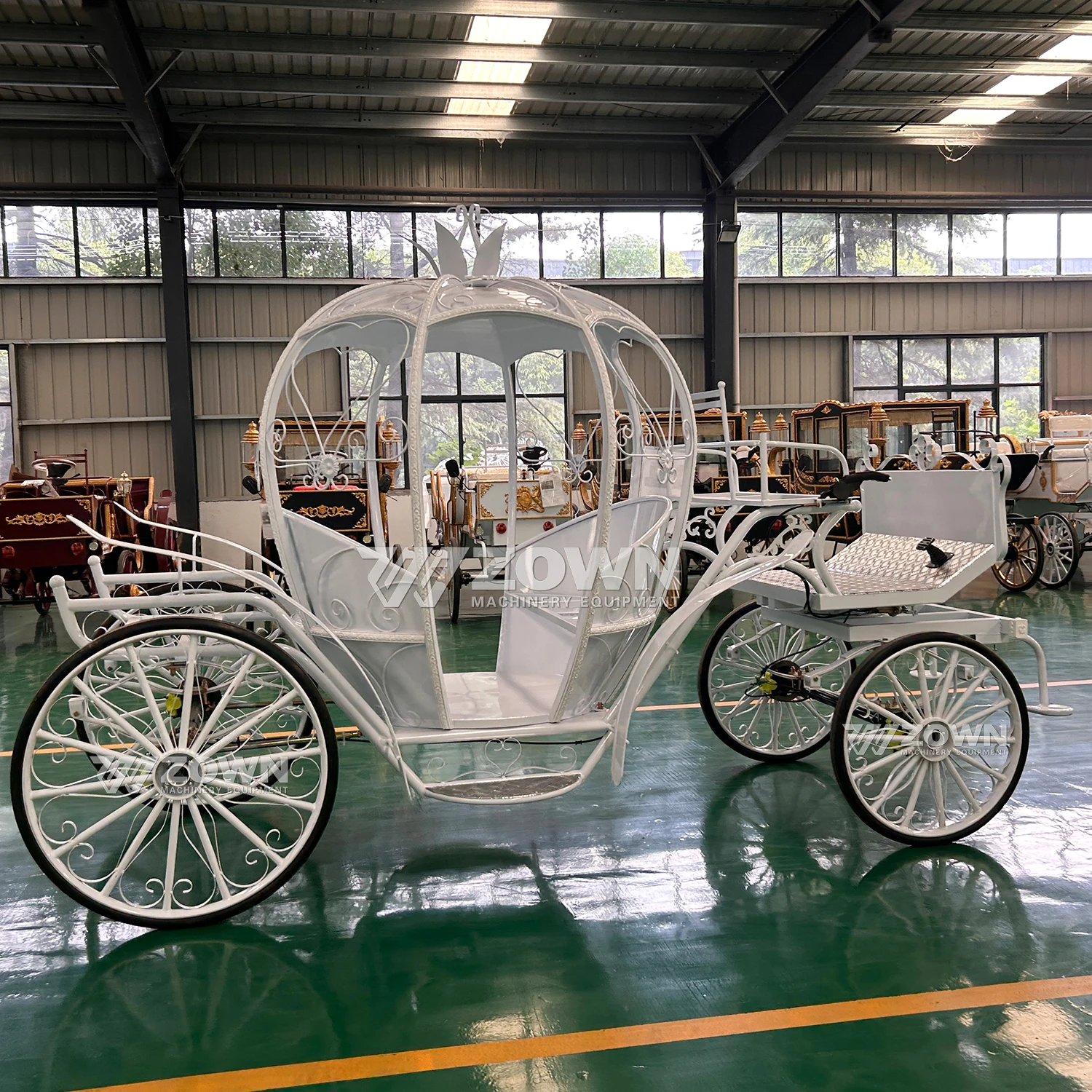 Simplicity Electric Four-wheeled Sightseeing Royal Carriage Multi-functional Electric Carriage on Sale with Lights