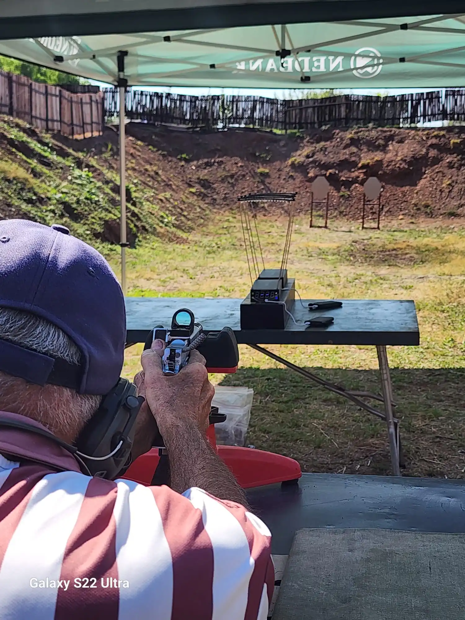 Shooting Chronograph Supports Bluetooth connection to the timer, fast reading, and automatic voice broadcast of the speed.