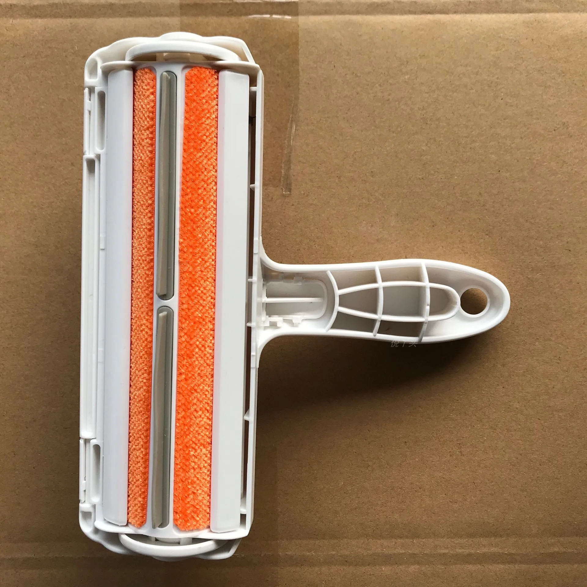 
Amazon Hot Sale Lint Roller Removal Remover Pet Dog Cat Hair Cleaning Brush Cleaner For Pet Hair 