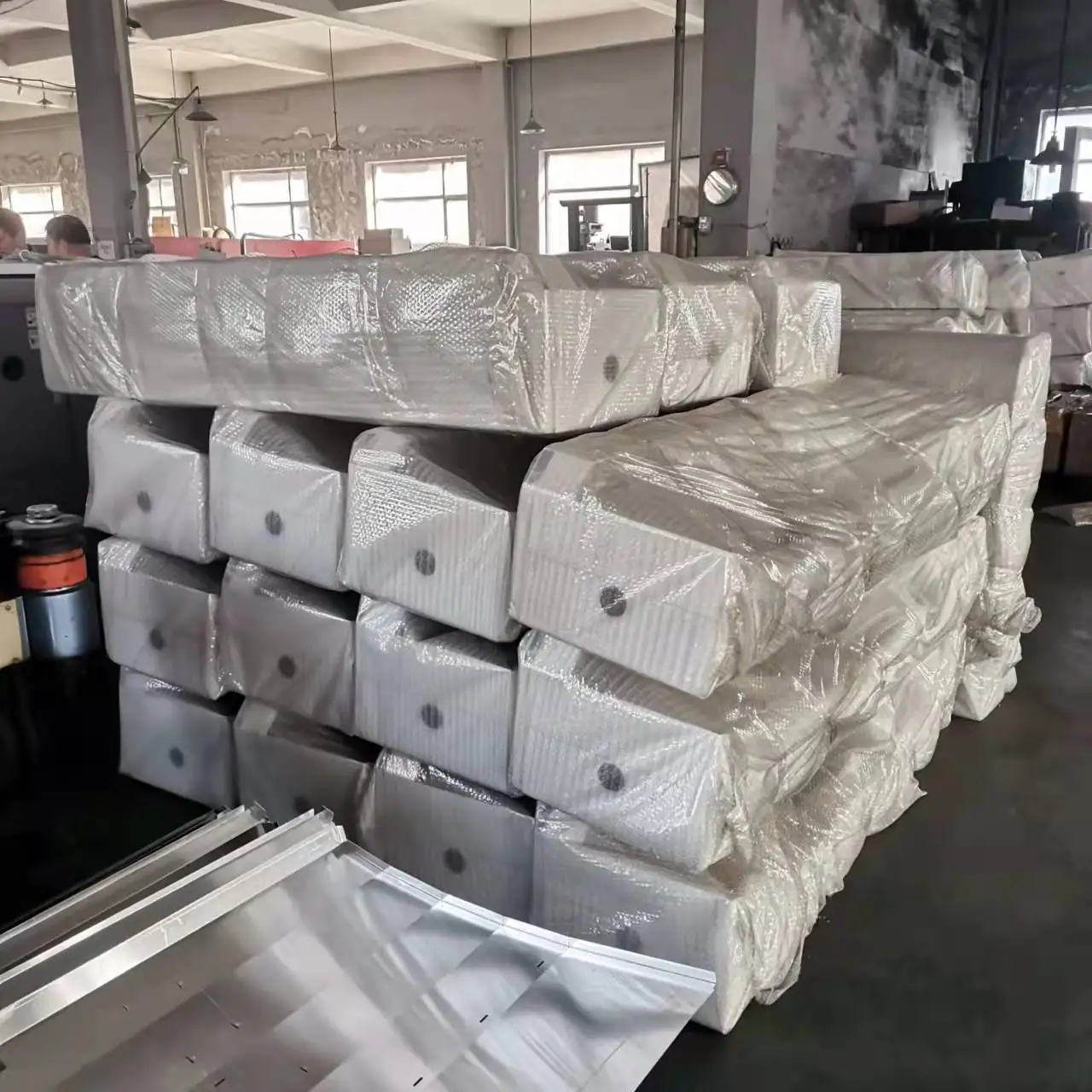 Aluminum ambulance Hiace Commuter sprinter camper van conversion kit