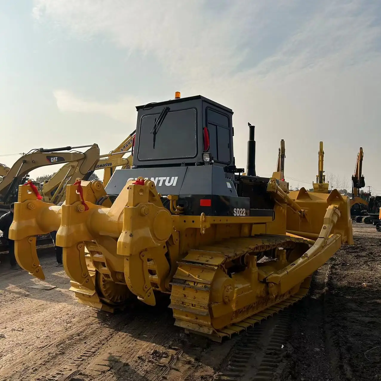 SHANTUI Official machinery SD22 crawler bull dozer for sale Road machinery shantui SD22 crawler bulldozer price