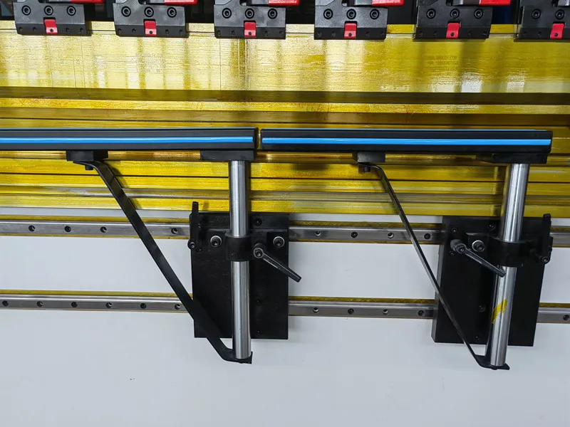 Competitive Price DA66T System 250Ton 4000mm CNC Controller Sheet Plate Press Brake