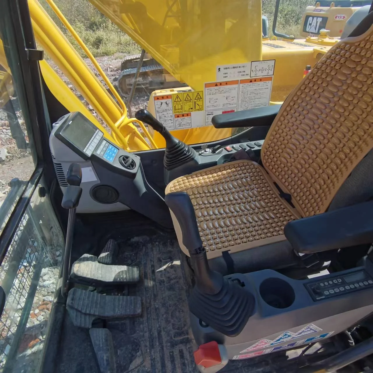 used Komatsu excavator PC200-8 pc220-8 pc210-7,PC200 PC120 PC60 PC200 komatsu backhoe pc200