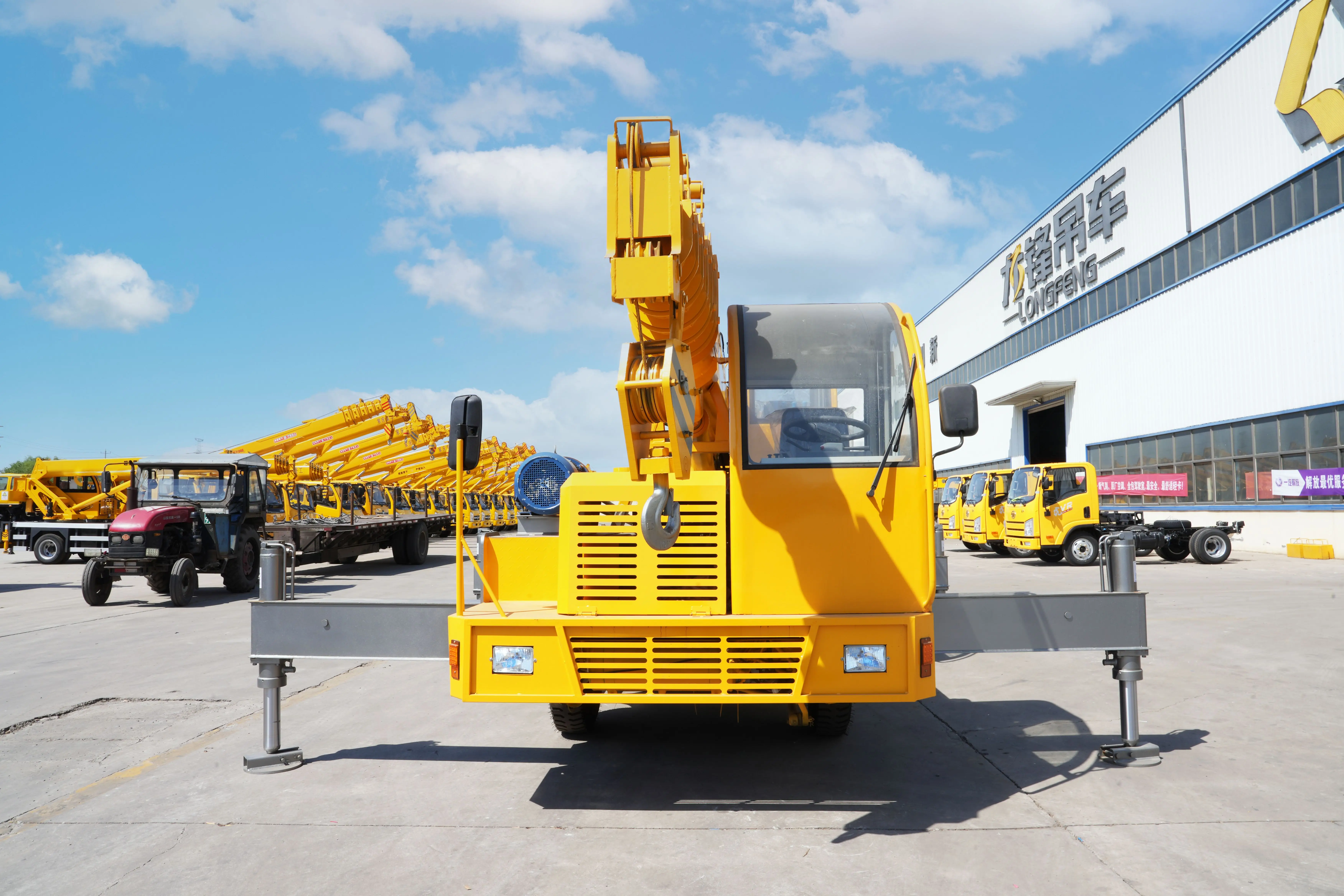 New Product hydraulic truck crane mini truck crane  8Ton Self-Made Crane For Construction