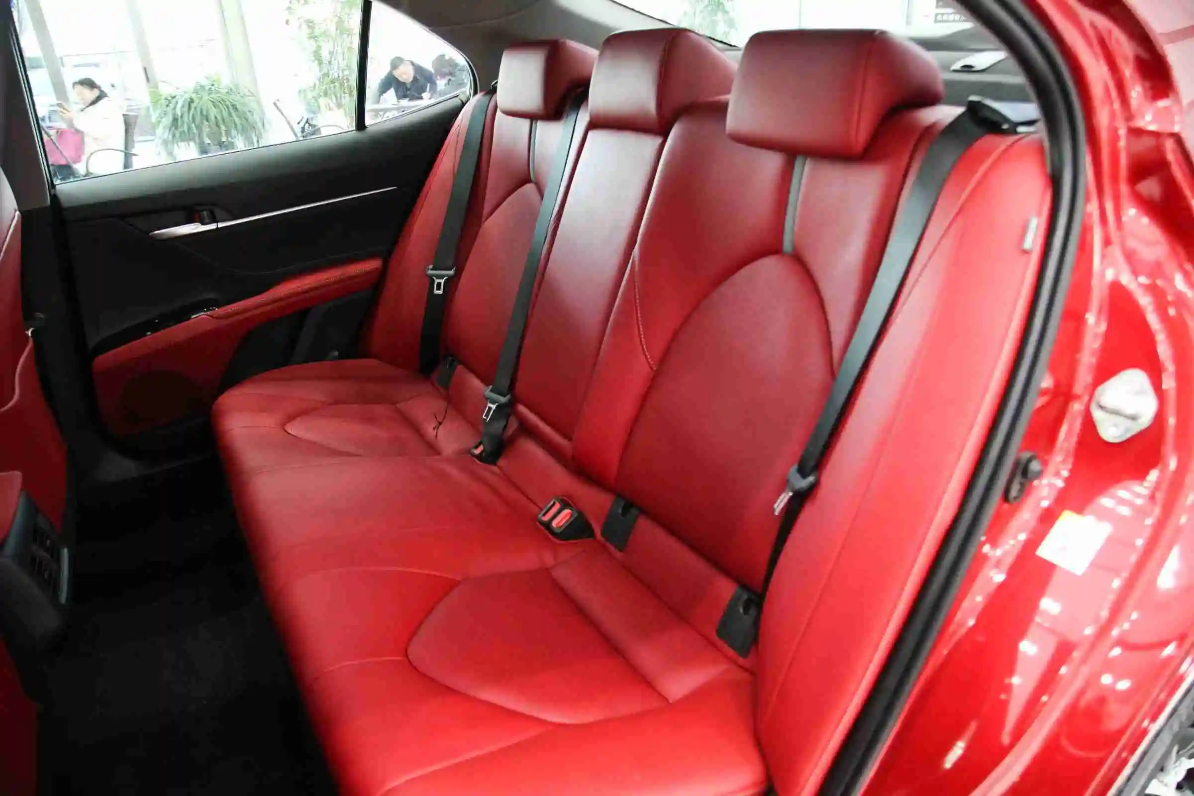 Well-Maintained Used Sedan Fuel-Efficient Fwd Petrol Gasoline Vehicles 2.5S for Toyota Camry 2018