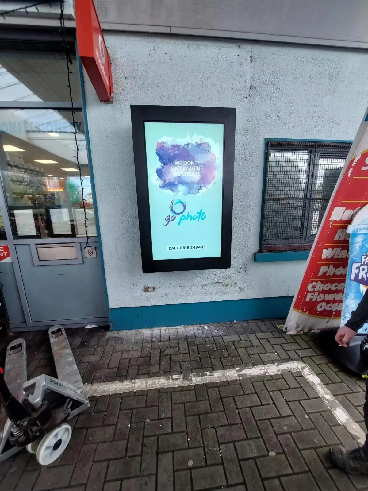 Outdoor Lcd Waterproof 32 43 55 65 Inch Advertising Screen Display Player Wall Mounted Digital Signage