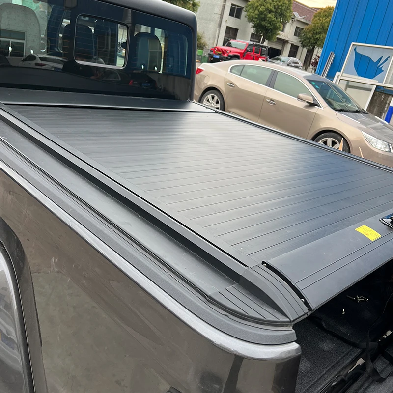 OEM new design hard aluminum retractable 4x4 black roller shutter tonneau cover for jeep JT gladiator