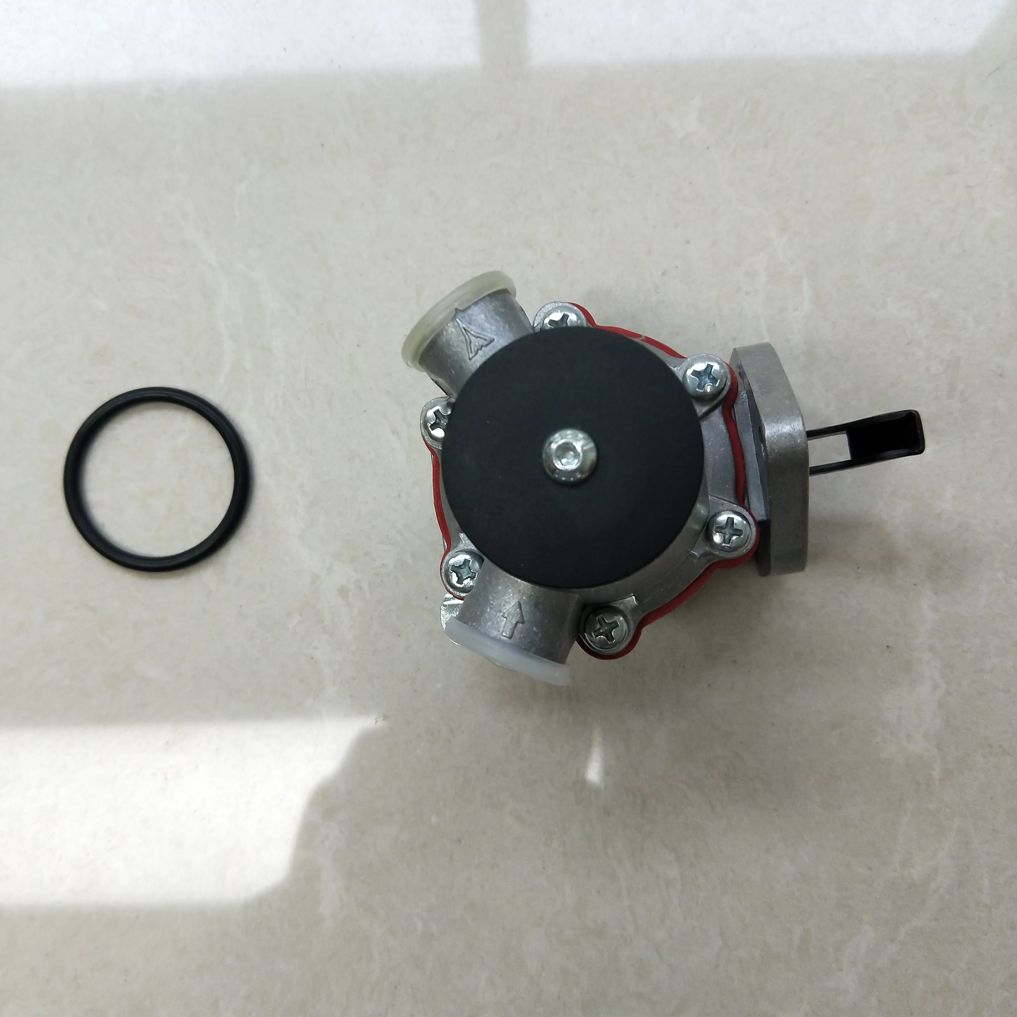 Deutz engine parts F2L912 F3L912 F4L912 F6L912 fuel transfer pump 0423 1021