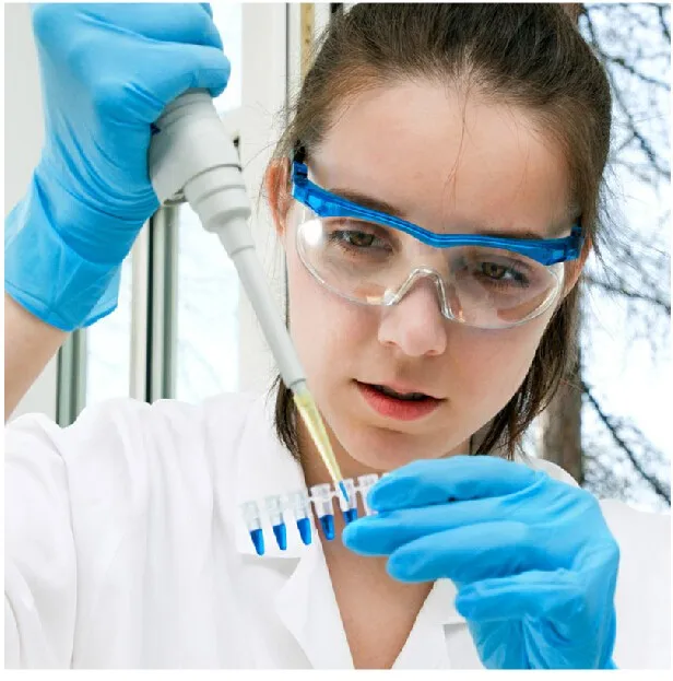 
Disposable nitrile exam gloves 