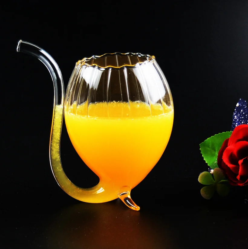 Оптовая продажа 300 мл плиссированная стеклянная чашка для питья с одной