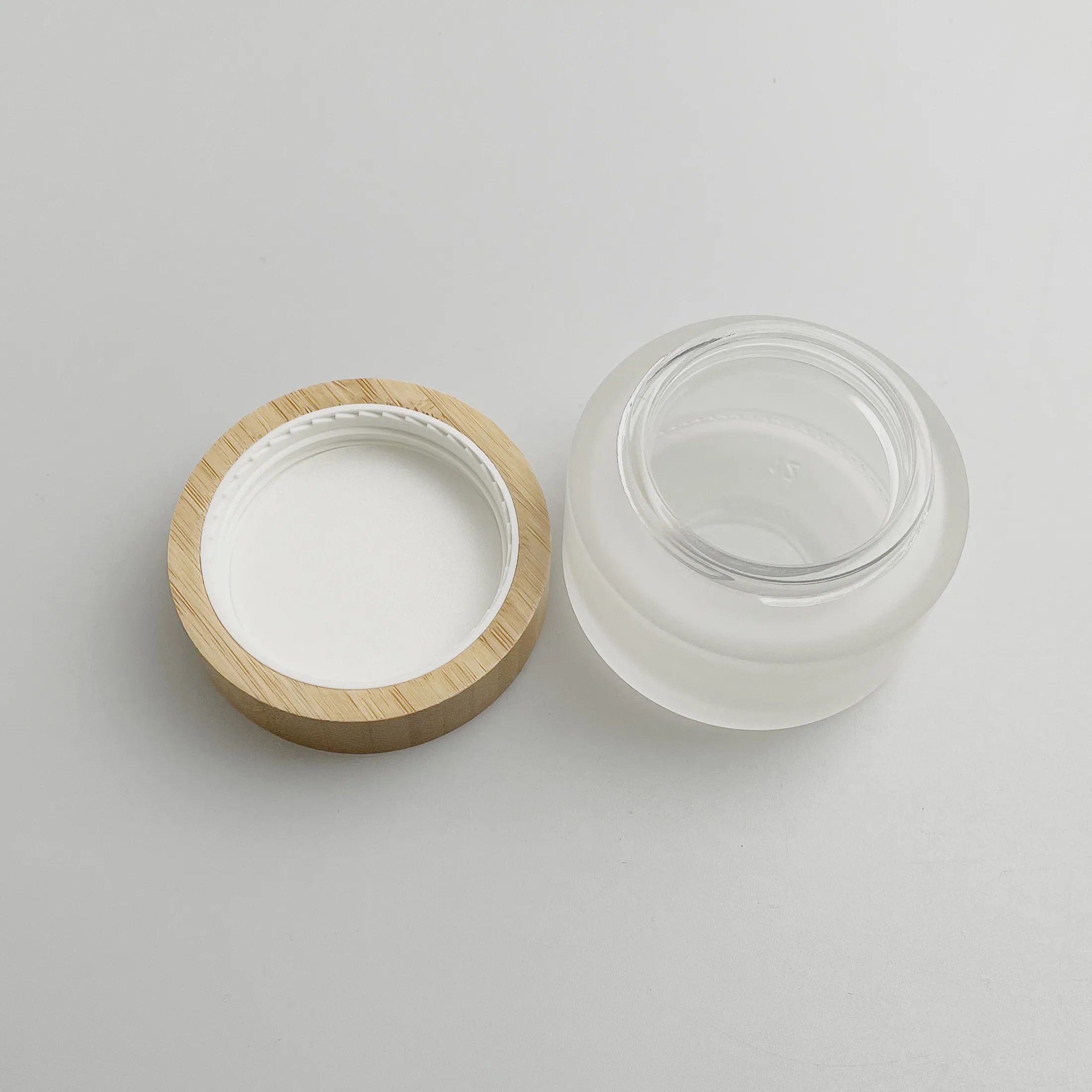 Роскошная Косметическая банка 50 г, пустая стеклянная банка для крема с бамбуковой крышкой