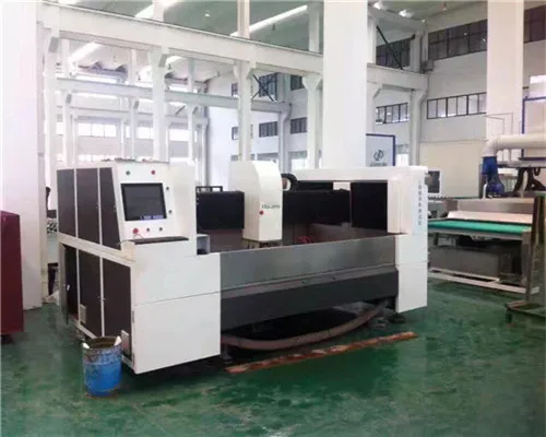 Хорошая конструкция стеклянного рабочего центра ЧПУ ZYWC2010