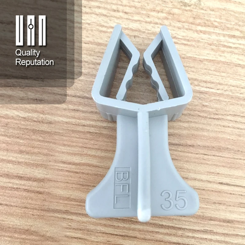 75 100 X 12 Plastic Shim U Horseshoes