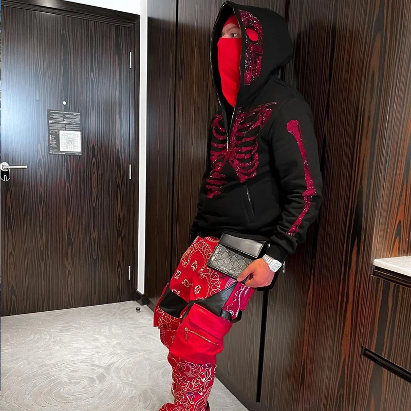 Wholesale Street Clothes Tapered Sweatsuit Slim Sports Tracksuit Retro Tracksuit