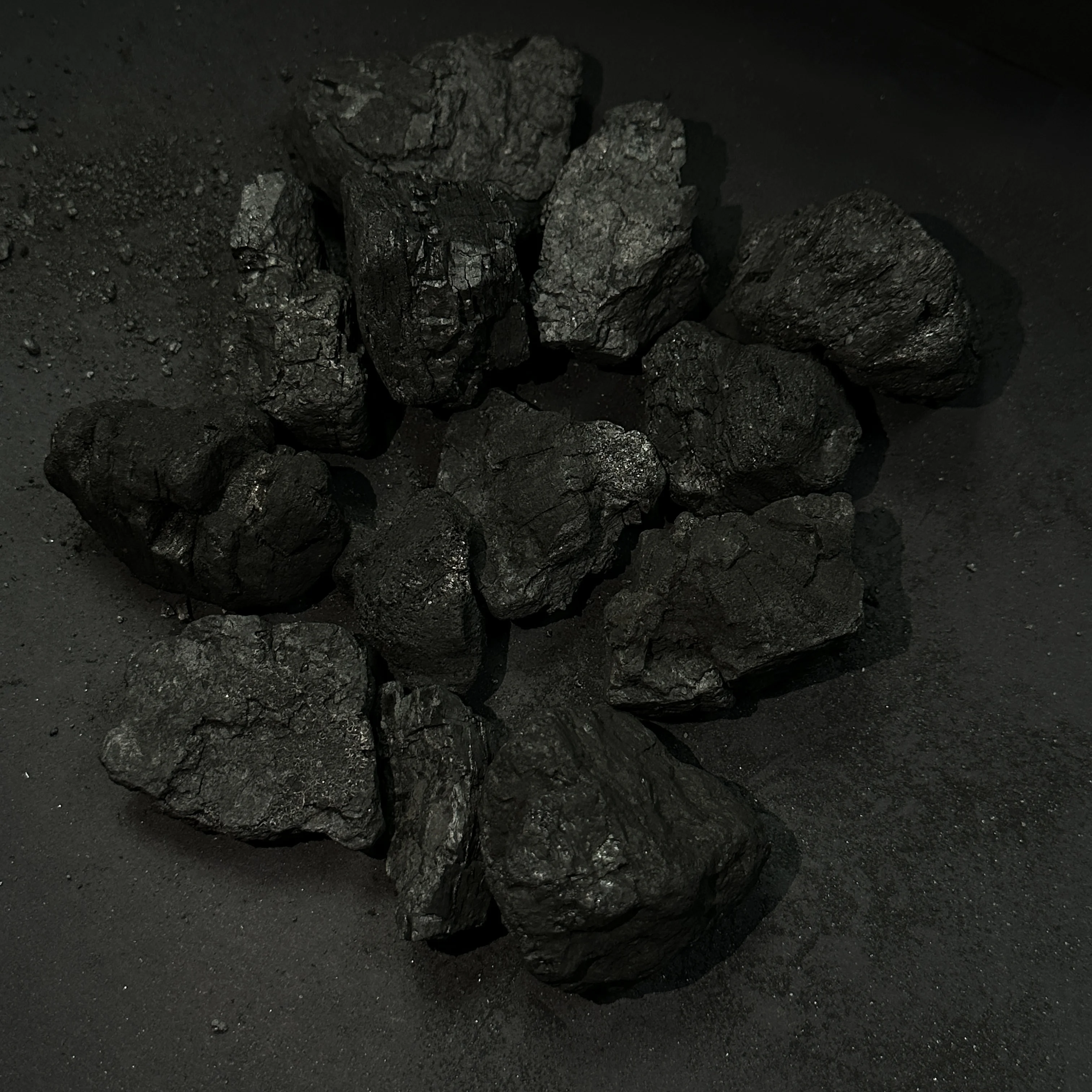 Factory Supply High Quality Low Moisture Half Coke-Semi Coke 85% Min Fixed Carbon for Fuel Use