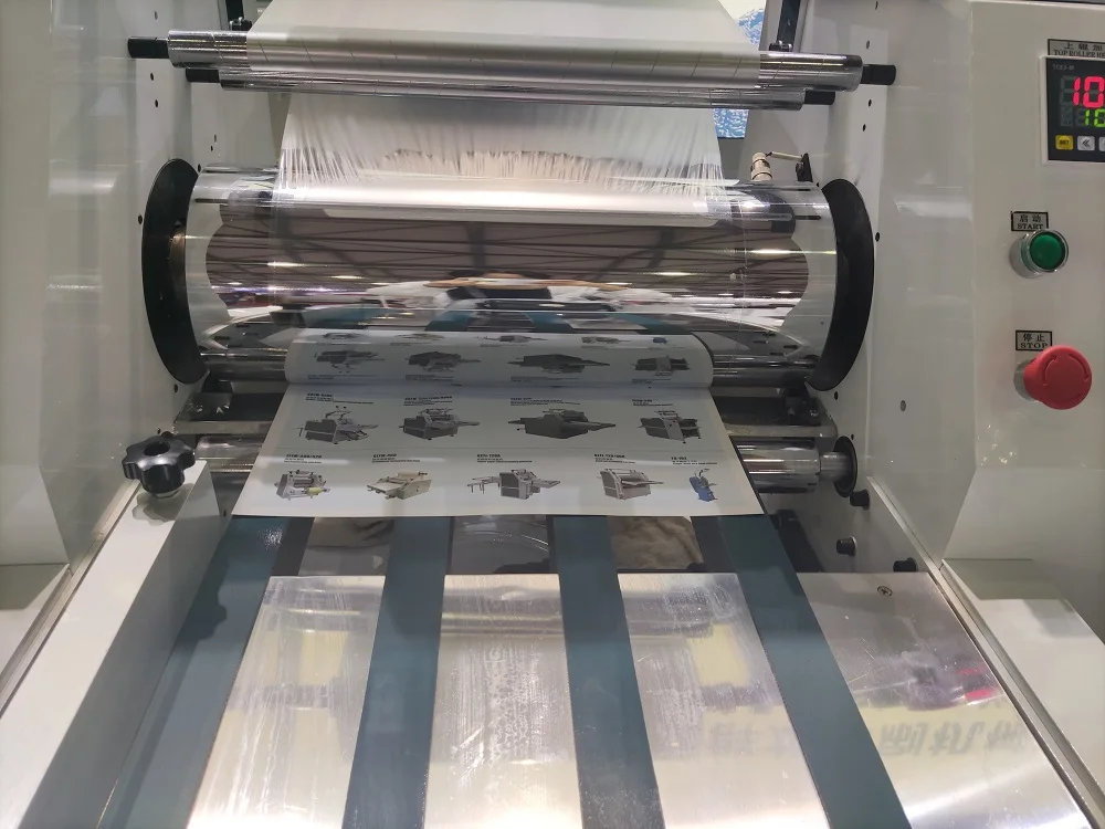 Быстрая скорость Джамбо ролик гидравлическая Автоматическая доска бумага ламинат термальная пленка БОПП ламинатор 720